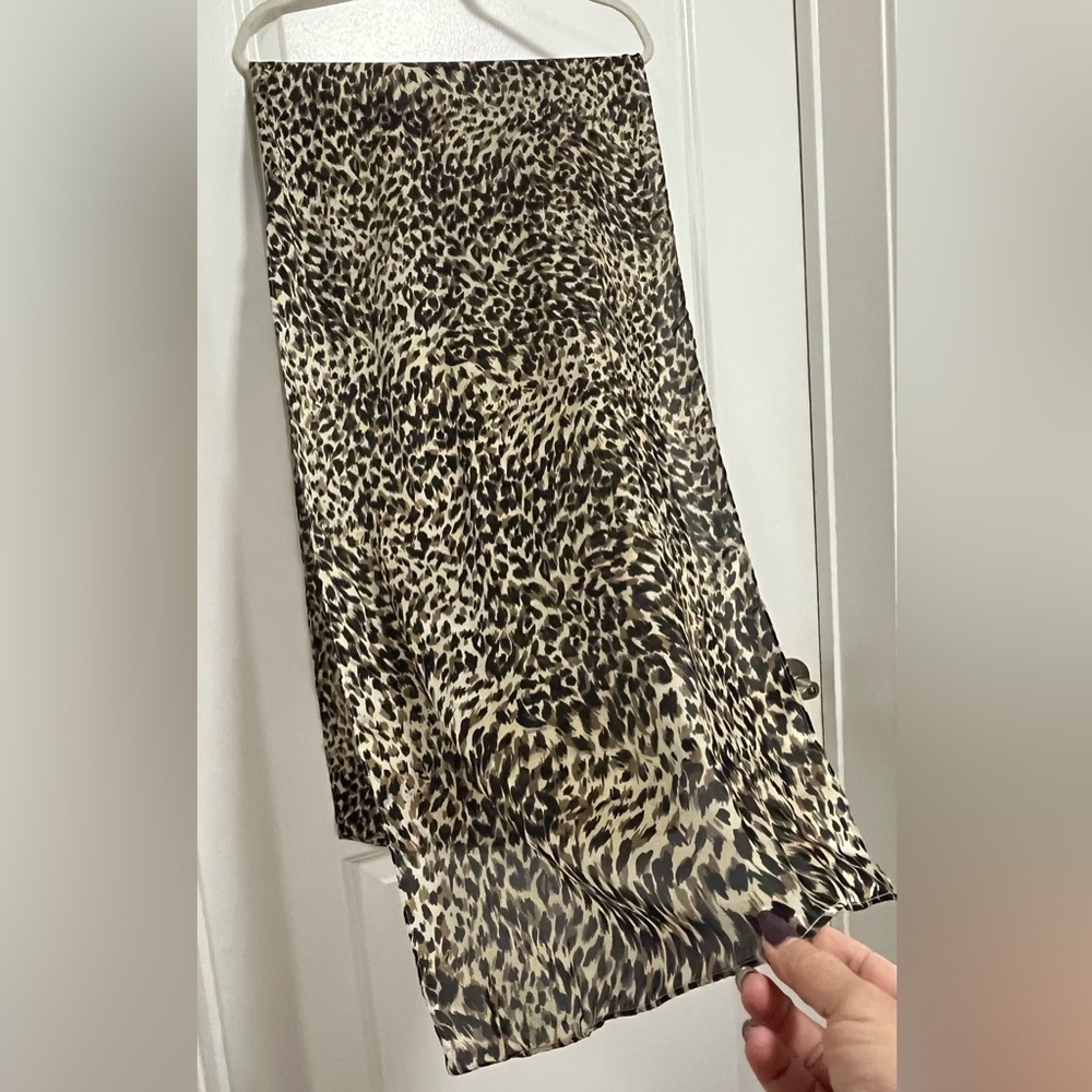 Leopard Print Long Scarf 74” Animal Print Lightweight Fashion Scarf - Picture 7 of 7
